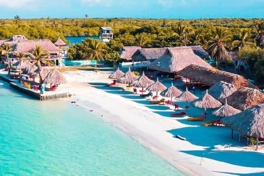 TOLÚ COVEÑAS, ISLAS SAN BERNARDO