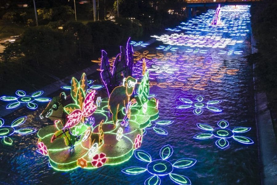 MEDELLIN, ALUMBRADOS – PARQUE DE AGUA – COMUNA 13